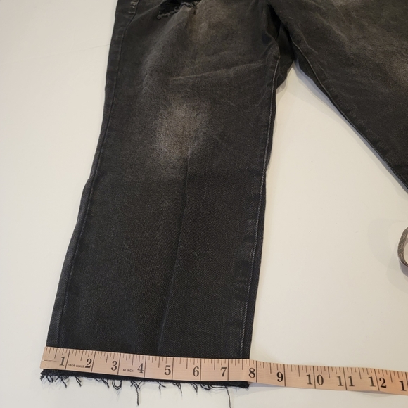Torrid Crop Boyfriend Jean - Classic Denim Black Medium Wash Plus Size 20 NWT! - Picture 7 of 17